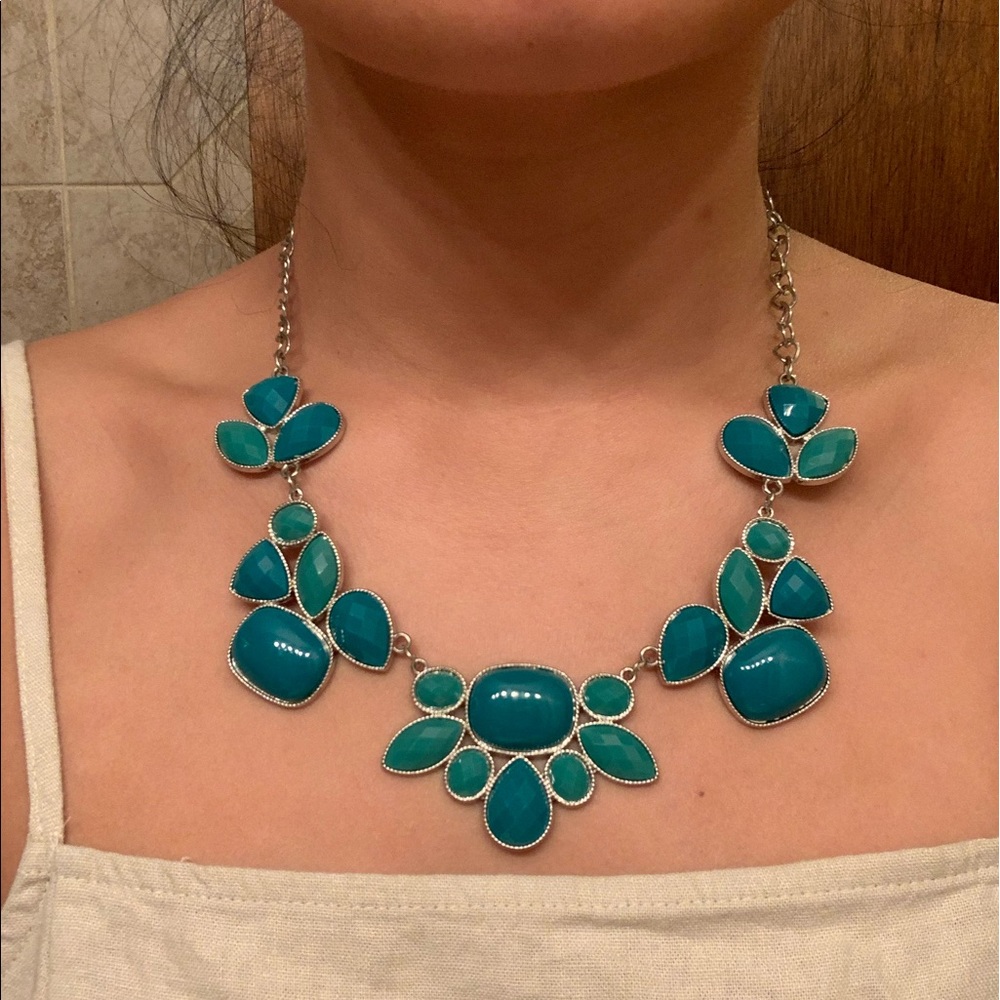 Statement Necklace - Picture 4 of 4